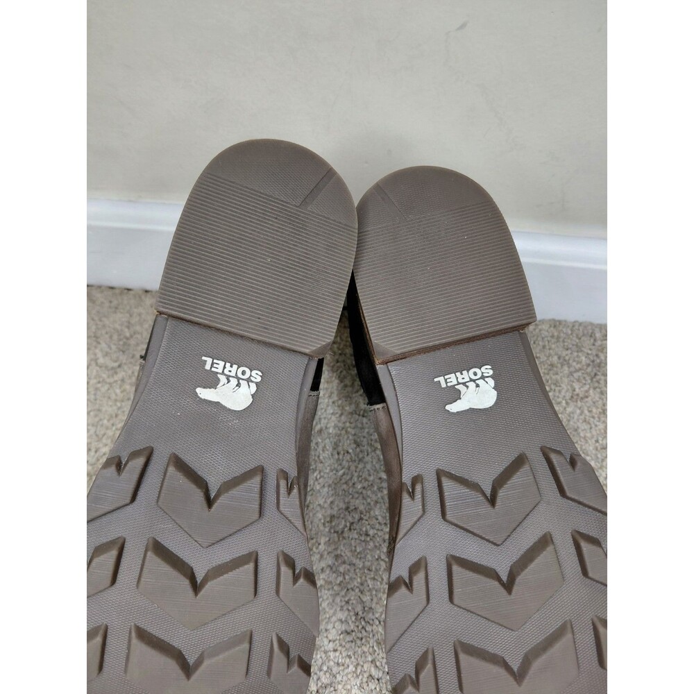 Sorel Taupe and Black Ankle Booties - Picture 15 of 16